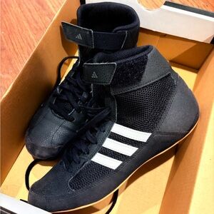Adidas wrestling shoes size 5